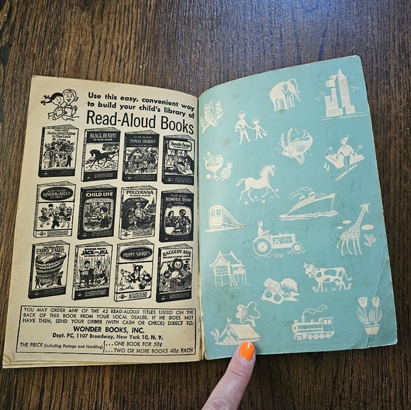 1960s Childrens Book KITTEN and CAT Stories to Read Aloud Paperback Book - Picture 6 of 9